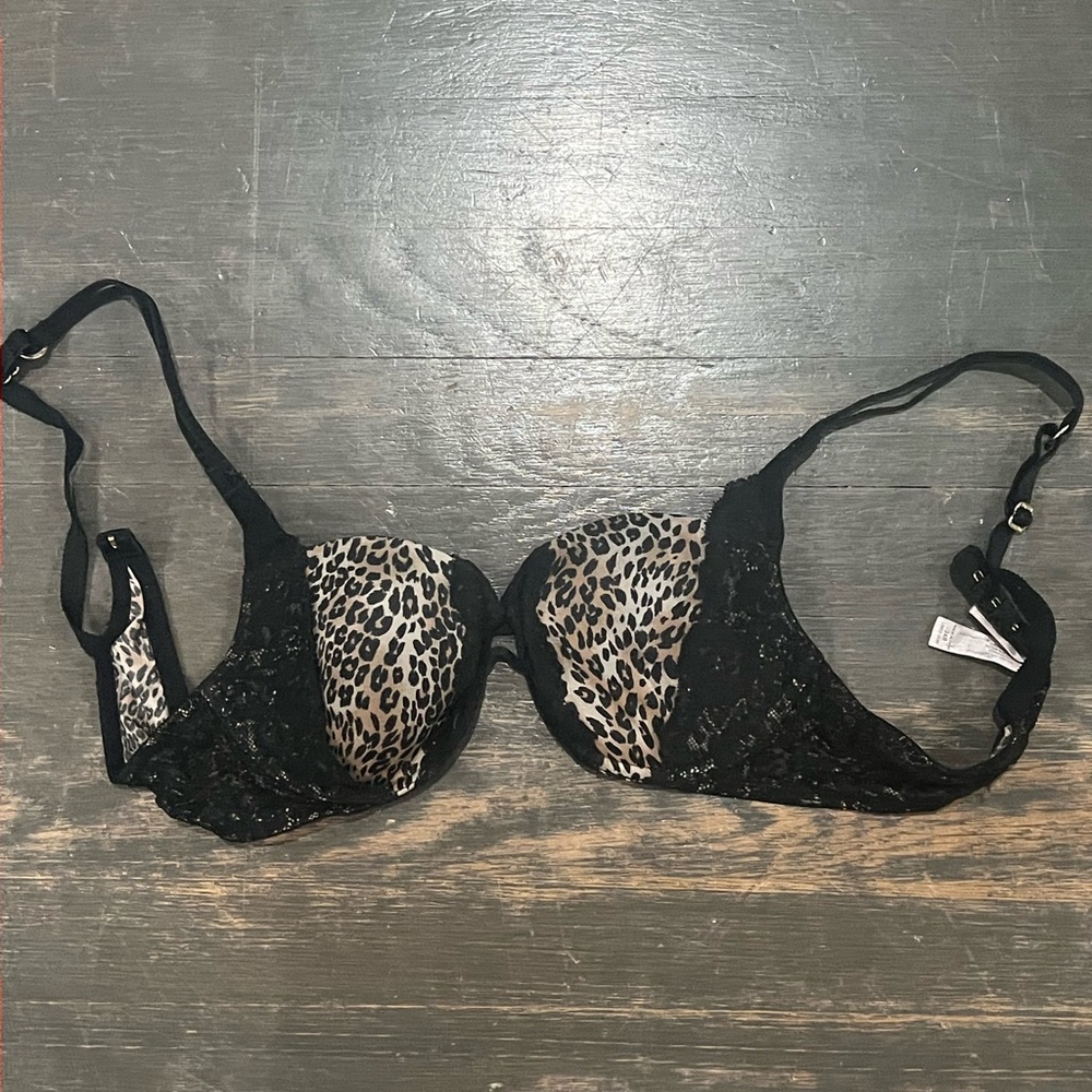 Victoria Secret Very Sexy bra